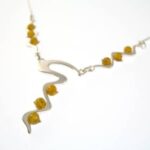 Cadeau bijou fantaisie : collier ambre et argent Zig Zag