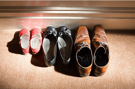 Chaussures homme, femme et enfant