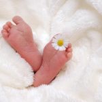 3 ensembles à composer vous-même pour fêter la naissance d’un bébé